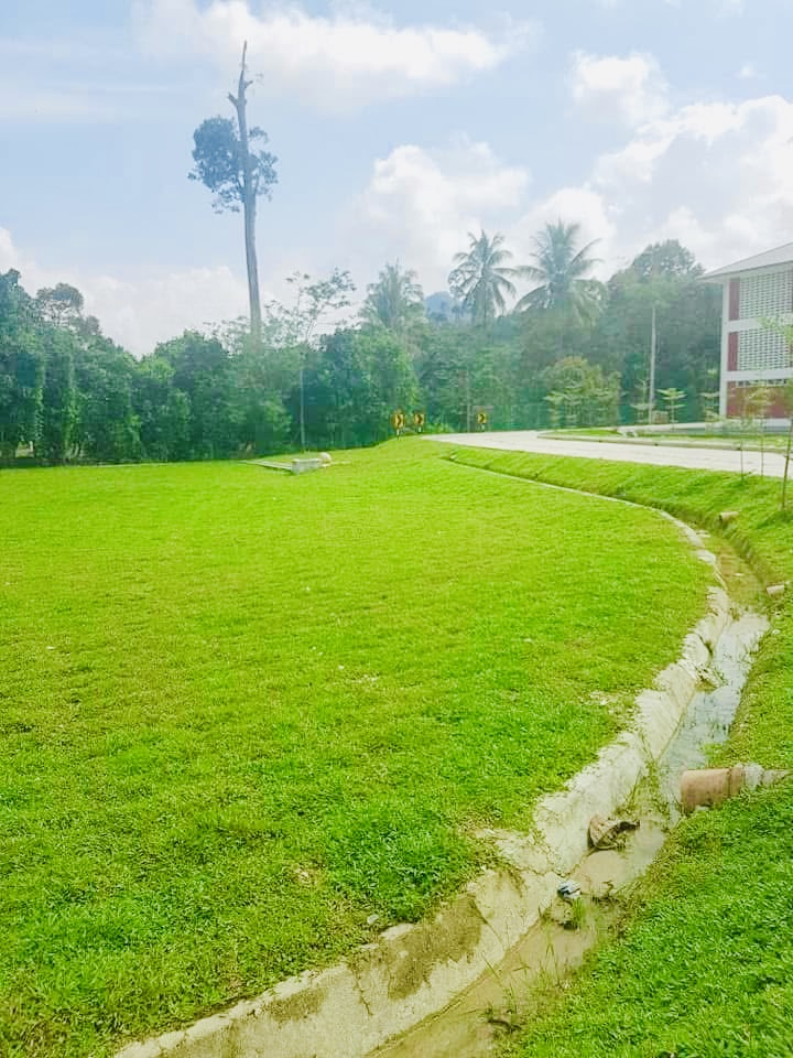 Padang bola sekolah tahfiz janda baik